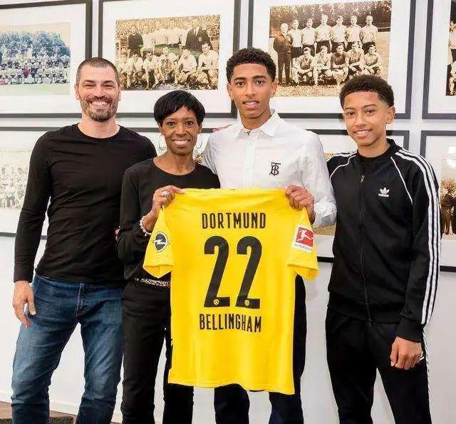 利贡献了巨 利贡献了巨