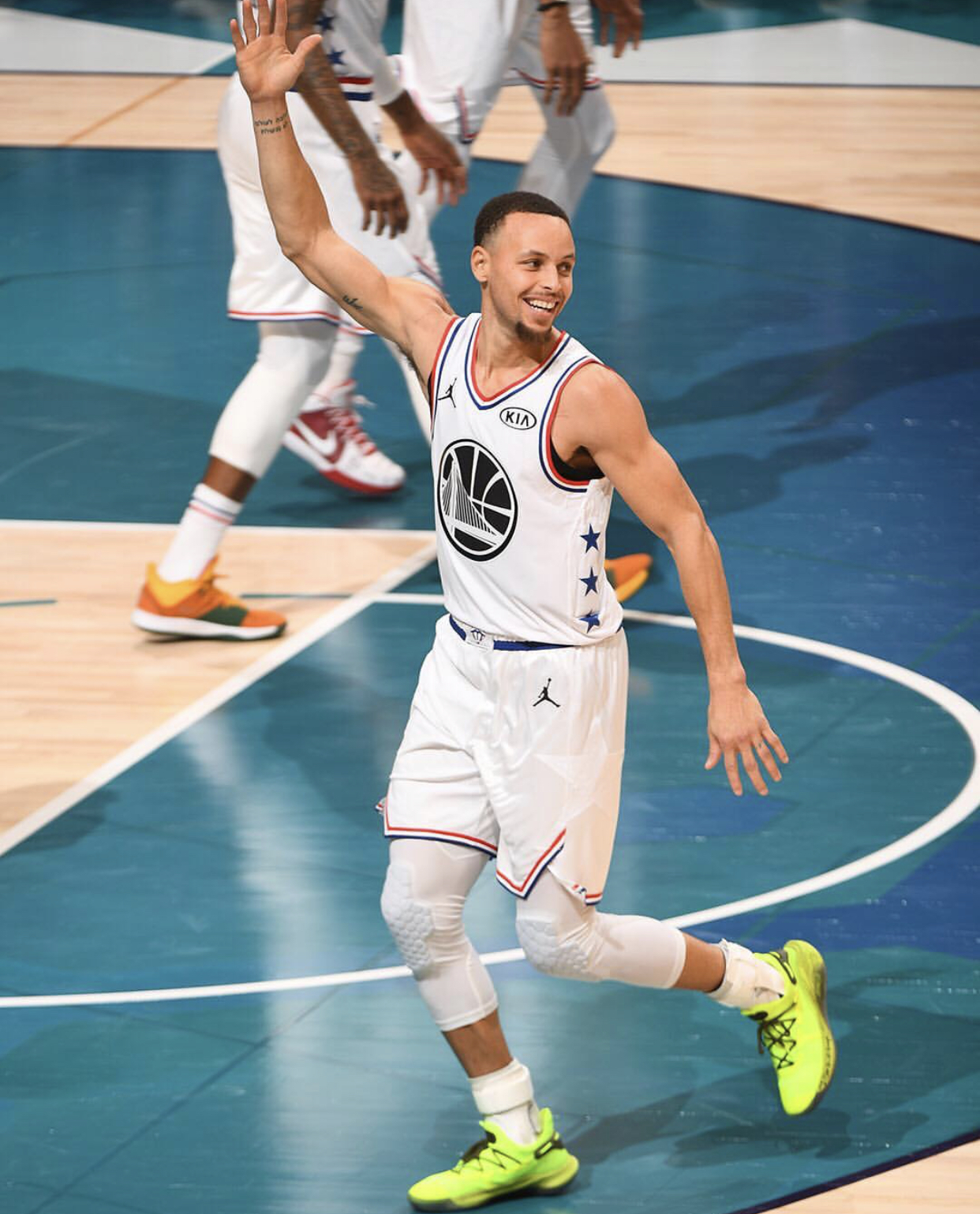 强调对抗与 强调对抗与